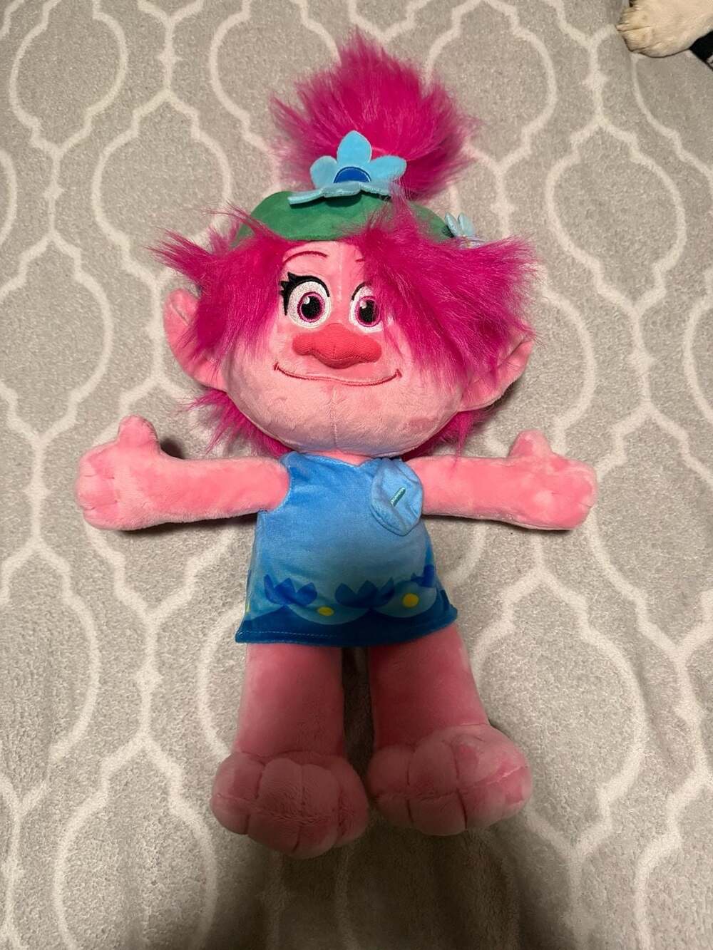 DreamWorks Trolls World Tour Poppy Plush 22" Stuffed Doll